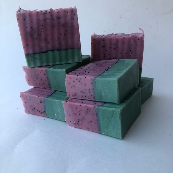 🧼Natural Vegan unscented 3.5 Oz exfoliating soap - Picture 2 of 9